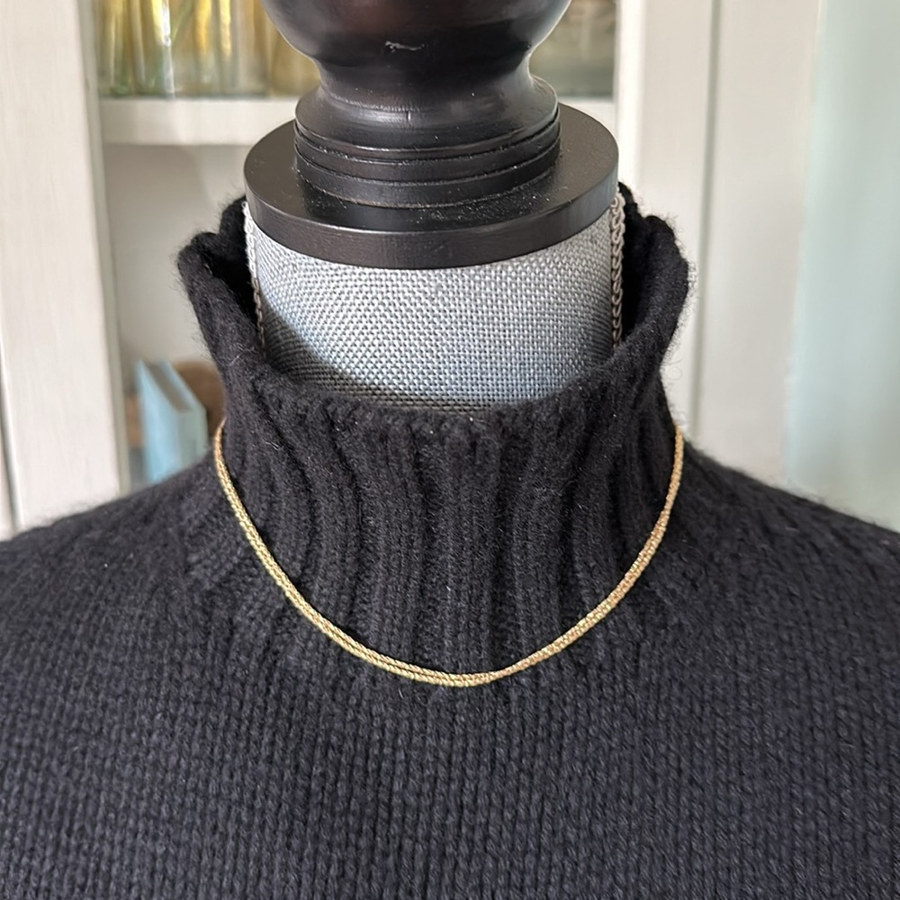 Solid gold rope chain necklace 33.5” long 10 K 6 grams solid gold rare size! - Picture 5 of 11